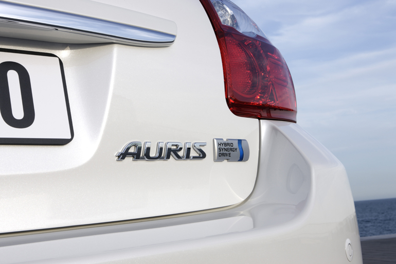 Ev mode deals toyota auris hybrid