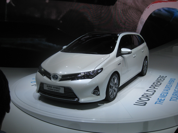 Paris 2012: Toyota Auris Touring Sports [Live Photos] - autoevolution