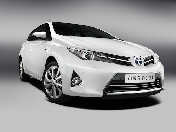 New Toyota Auris Hybrid