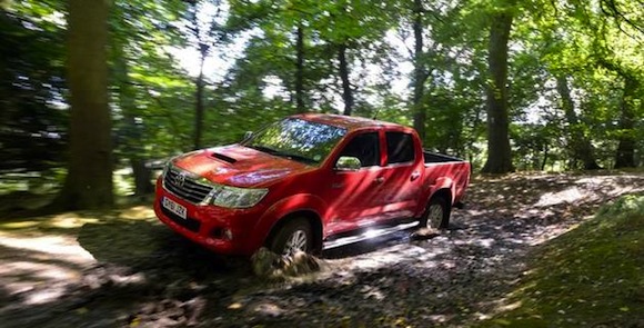 Ross Noble driving Toyota Hilux