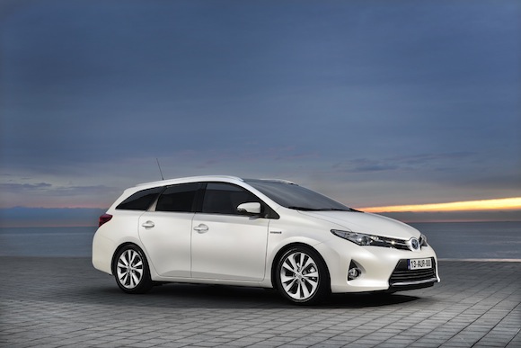 Specs for all Toyota Auris versions