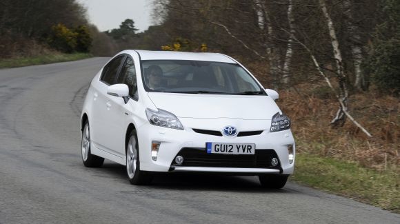 Prius moving front