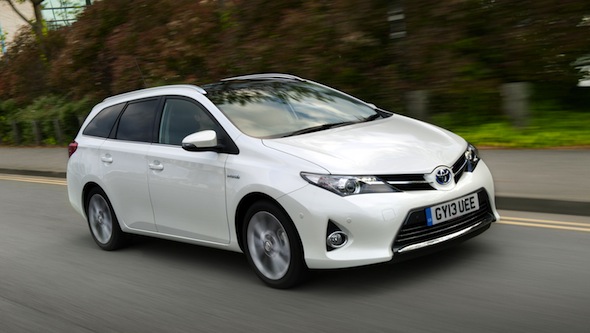 Auris Hybrid Touring Sports