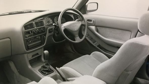 1991 Camry 2.2 GL interior