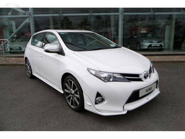 Toyota Auris price and specification - Toyota UK Magazine