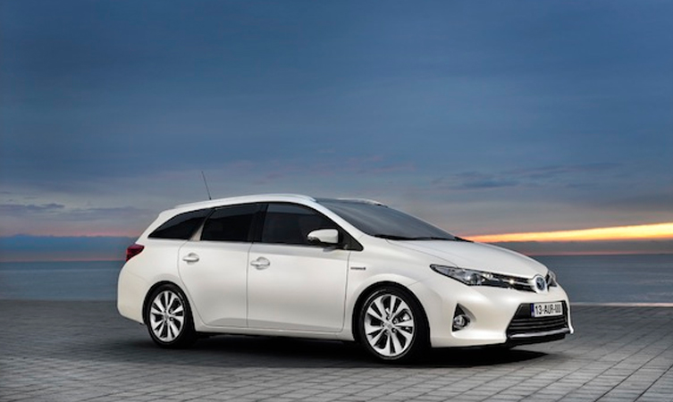 Toyota Auris review: the Toyota Auris Hybrid estate Reviews 2024