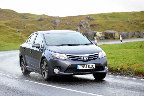 Avensis-64-plate-driving-566px