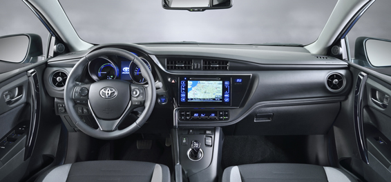 Toyota Auris 2015 interior
