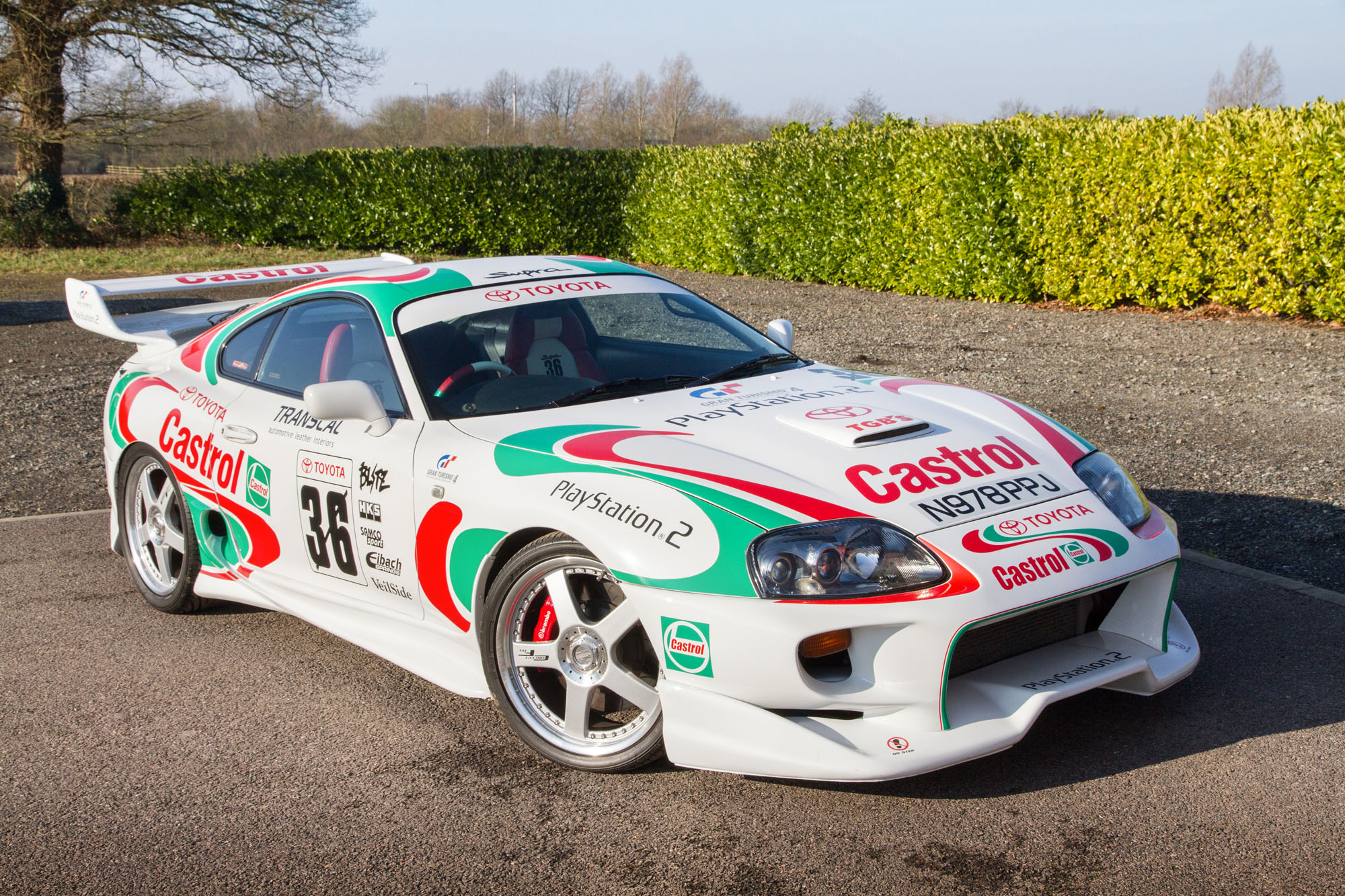 Toyota Supra Red Nose Day 2015 (1)