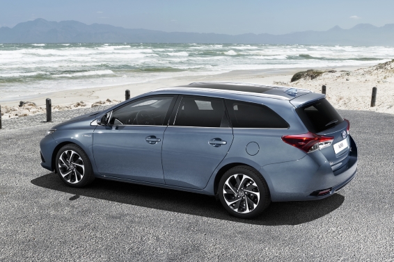 2015 Toyota Auris Touring Sports rear