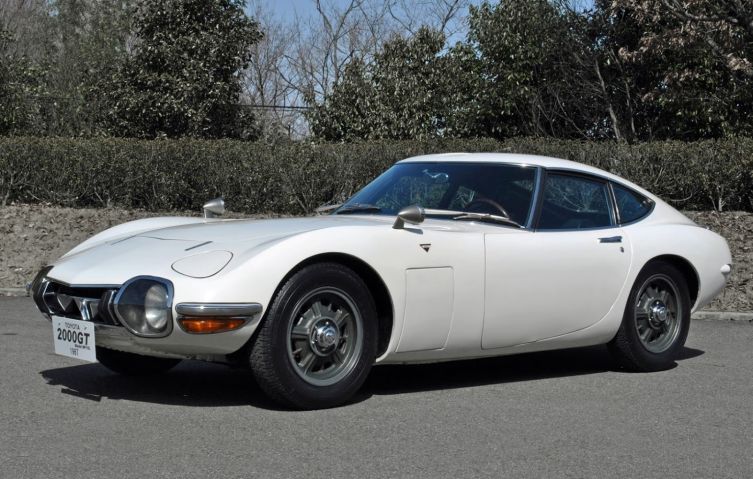 Toyota 2000GT 04