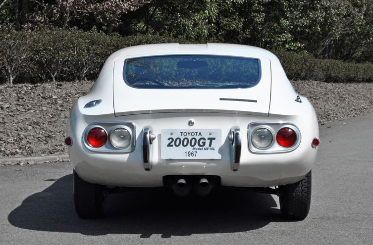 Toyota 2000GT 06