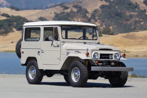 1968 FJ40 Land Cruiser