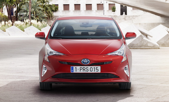 2016 Toyota Prius front