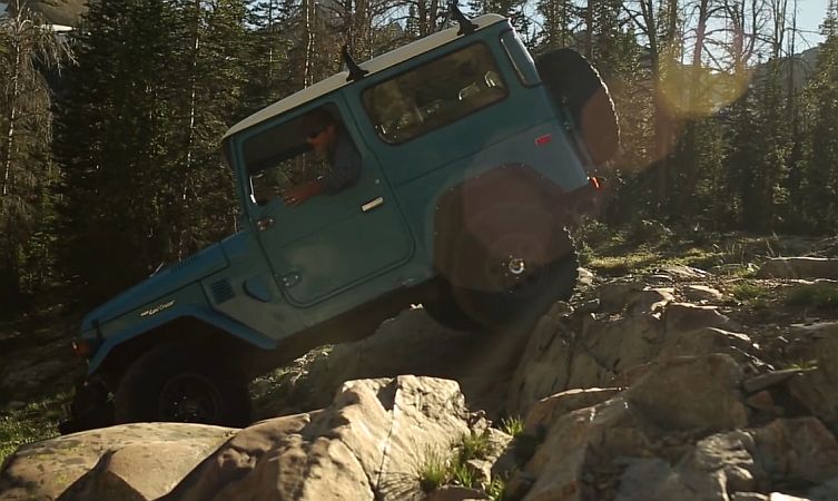 FJ40 Land Cruiser 03