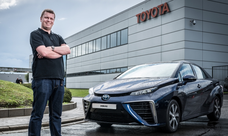 Meeting Mirai: First impressions of Toyota's fuel cell car – Lee Groom -  Toyota UK Magazine