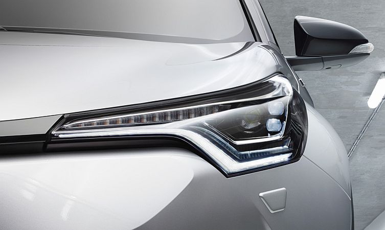 C-HR headlights