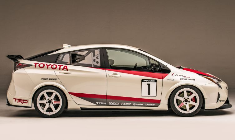 prius-g-at-sema-01