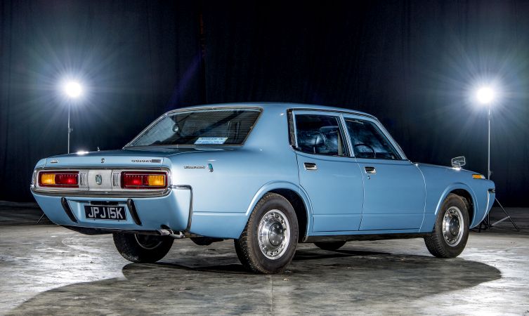 toyota crown custom