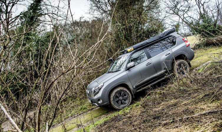 2015 Land Cruiser off-road