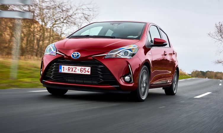 Toyota 2024 yaris 2017