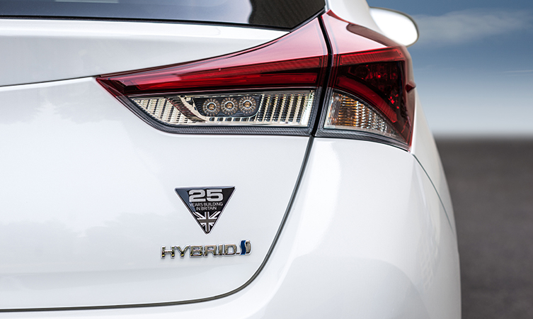 What is the Toyota Auris Hybrid GB25? - Toyota UK Magazine