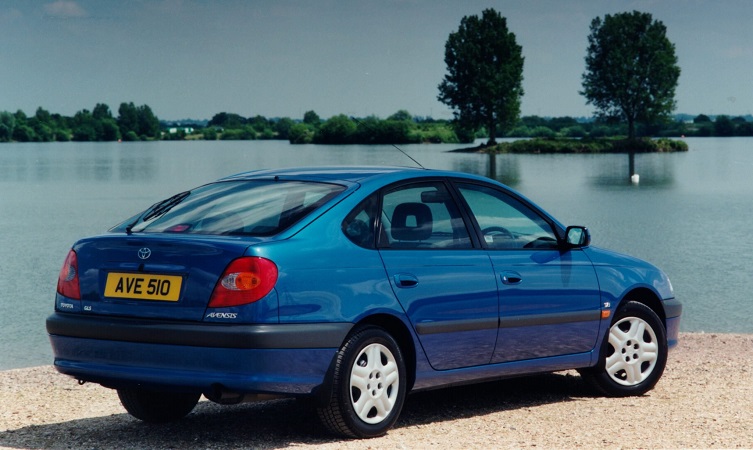 History of Avensis 
