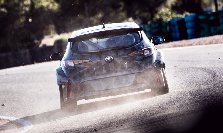 BTCC Corolla testing Spain 08