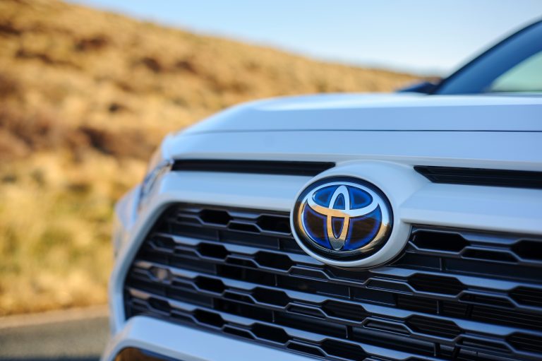 Toyota hybrid how does it work? Toyota UK Magazine