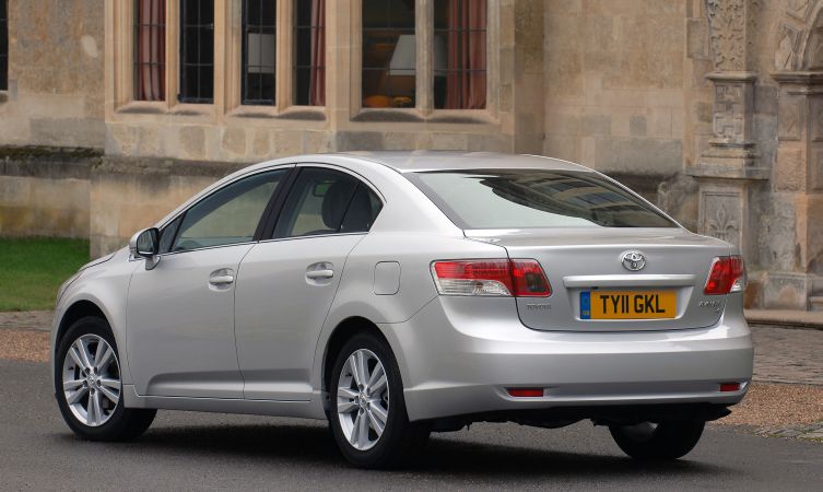 History of Avensis 