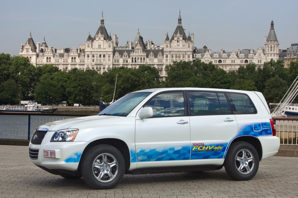 Toyota FCHV-adv / RAC Future Car Challenge