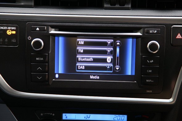 Toyota Auris DAB radio