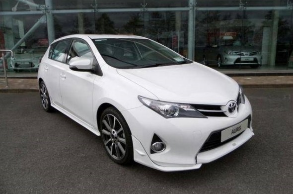 Auris TRD f3q