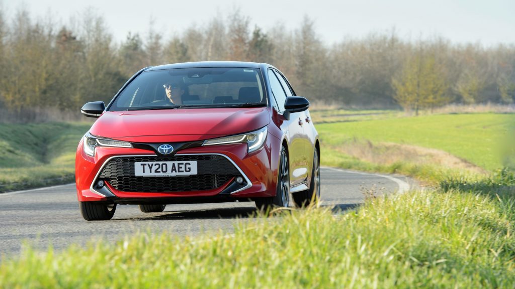 Hybrid Driving Tips For Best Fuel Economy - Toyota UK Magazine