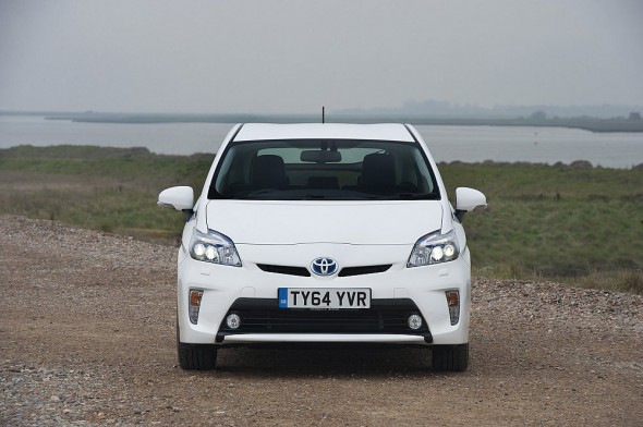 Front Prius white plate change