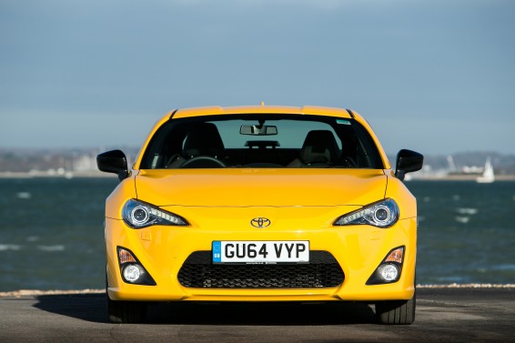 Toyota GT86 Giallo (10)