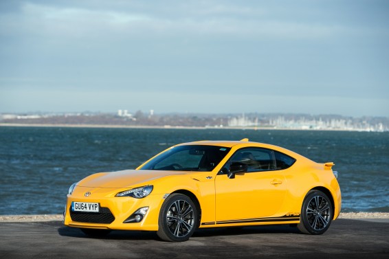 Toyota GT86 Giallo (9)