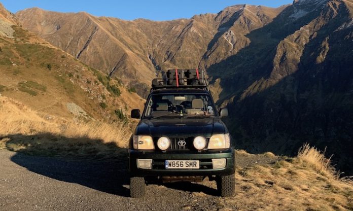 Land Cruiser road trip