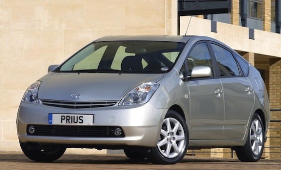 Toyota Prius II named best medium car to own in Which? Car Survey 2012