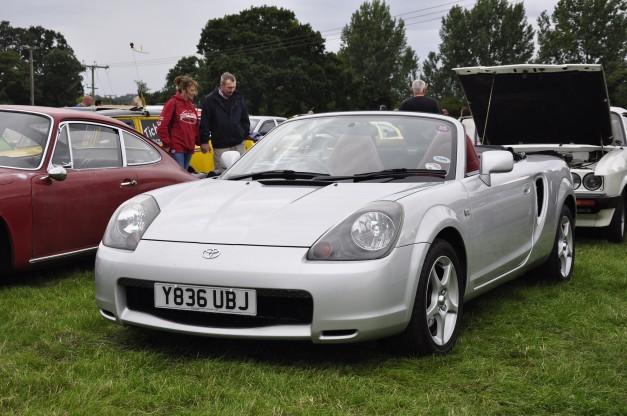 Toyota MR2 Roadster Silver