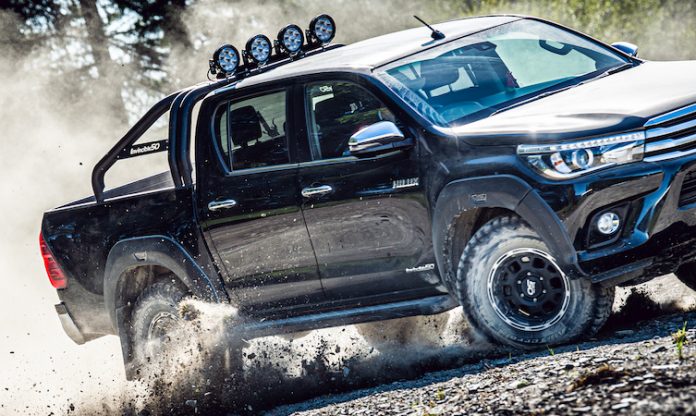 Toyota Hilux - Countryslide