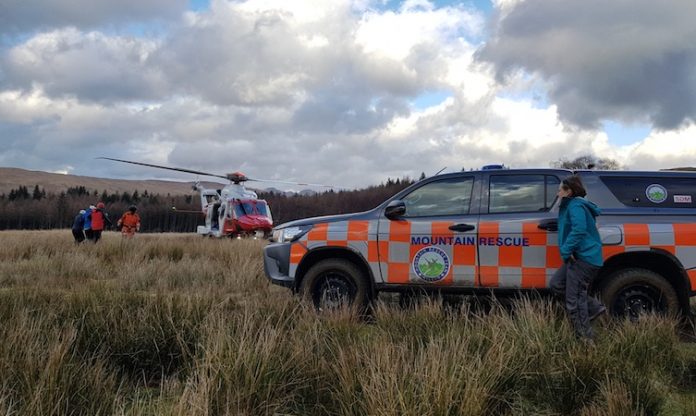 Mountain Rescue Hilux