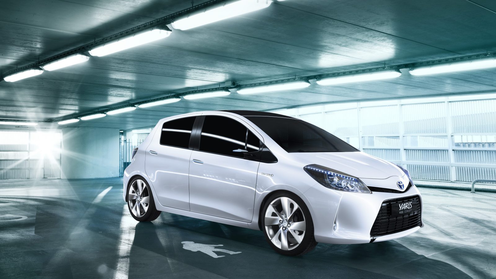 2011 Toyota Yaris HSD Concept