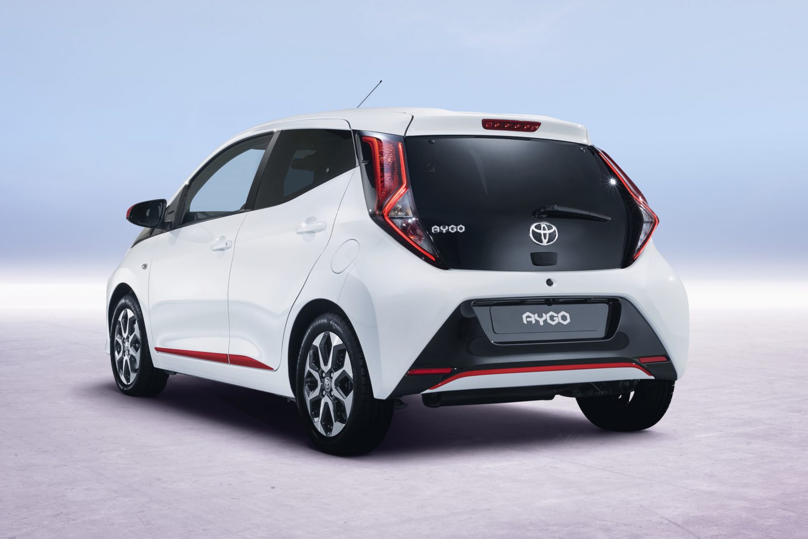 Toyota aygo робот