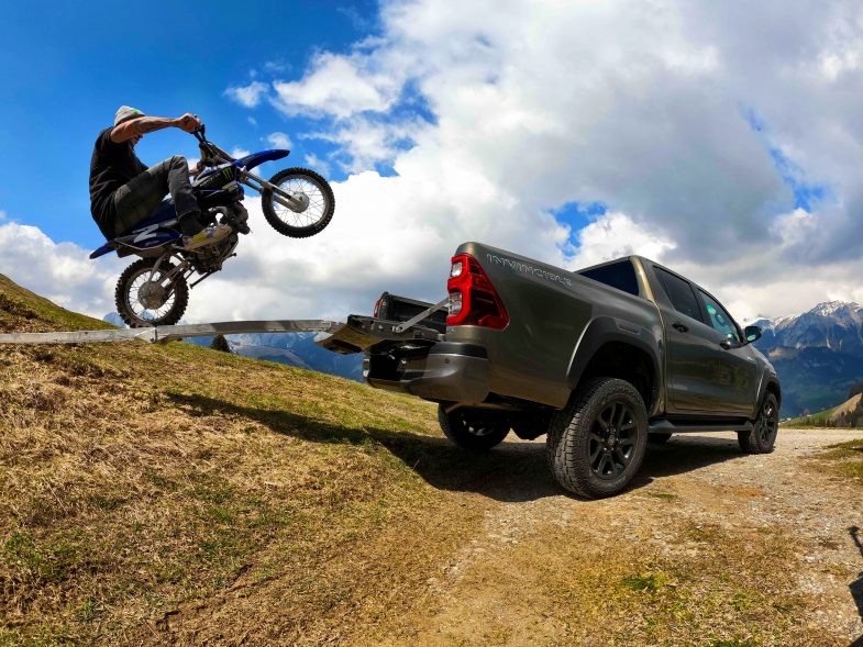 Toyota Hilux GoPro - Danny Schneider