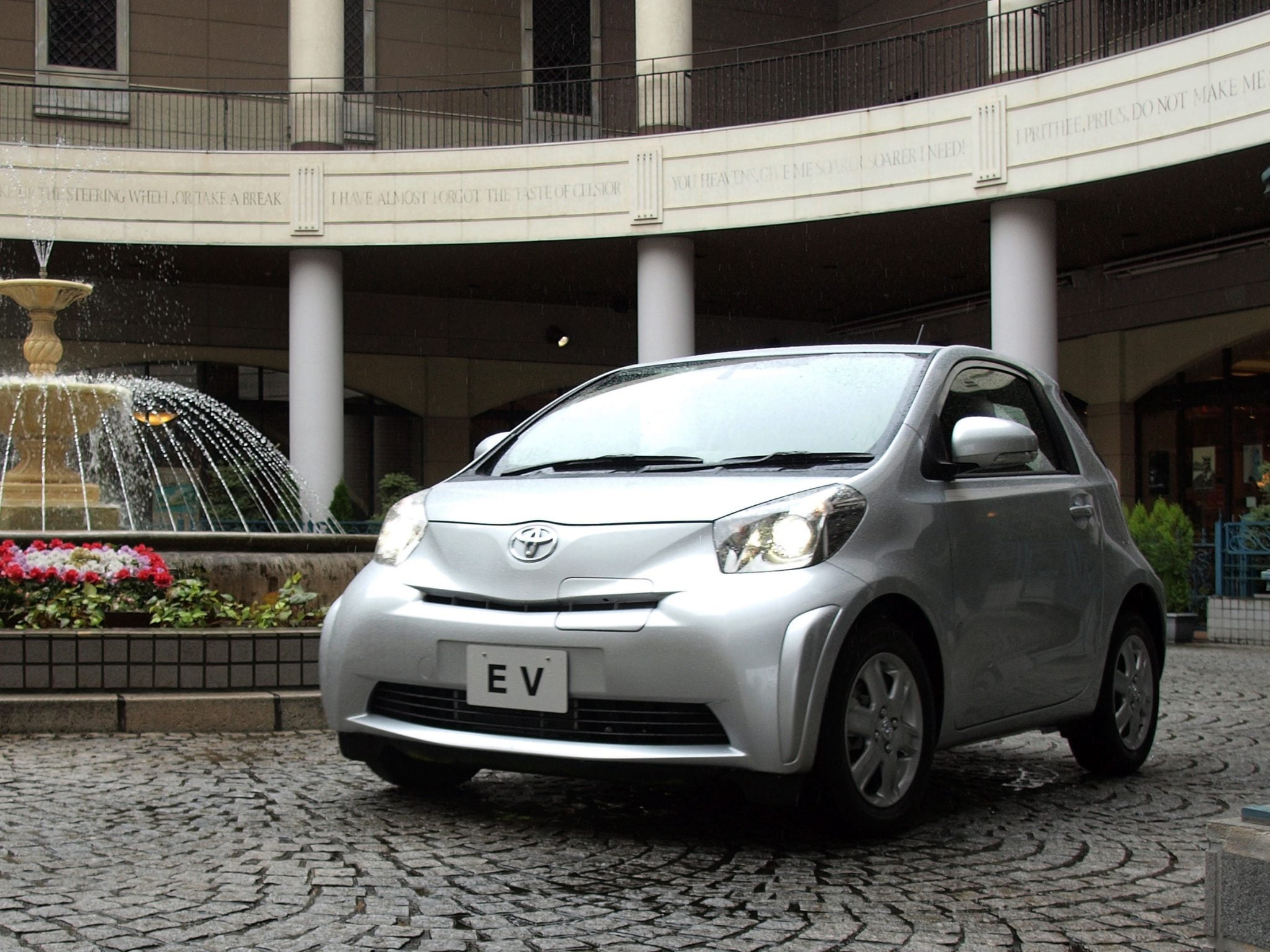 Toyota iQ electric prototype - an urban EV pioneer - Toyota UK Magazine