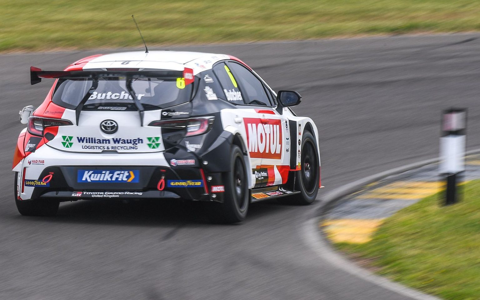 Which Corolla is fastest? | Toyota UK