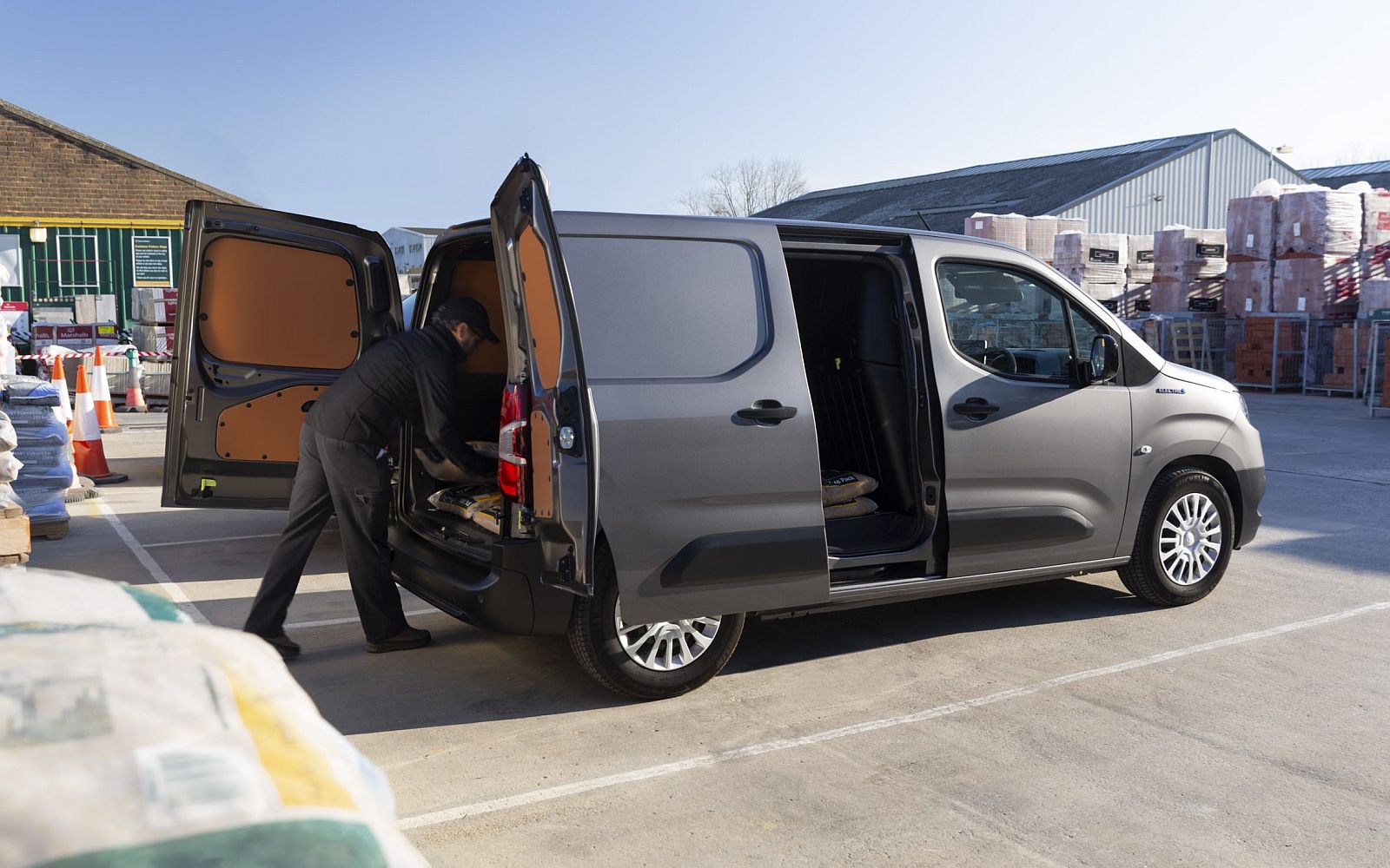 Toyota Proace City Electric van introduced - Toyota UK Magazine