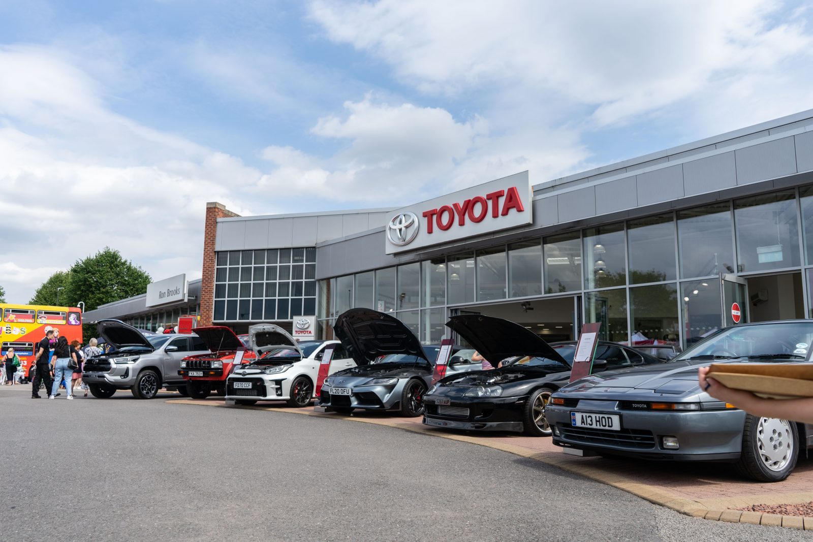 Ron Brooks Ilkeston – how to win an Ichiban Award - Toyota UK Magazine