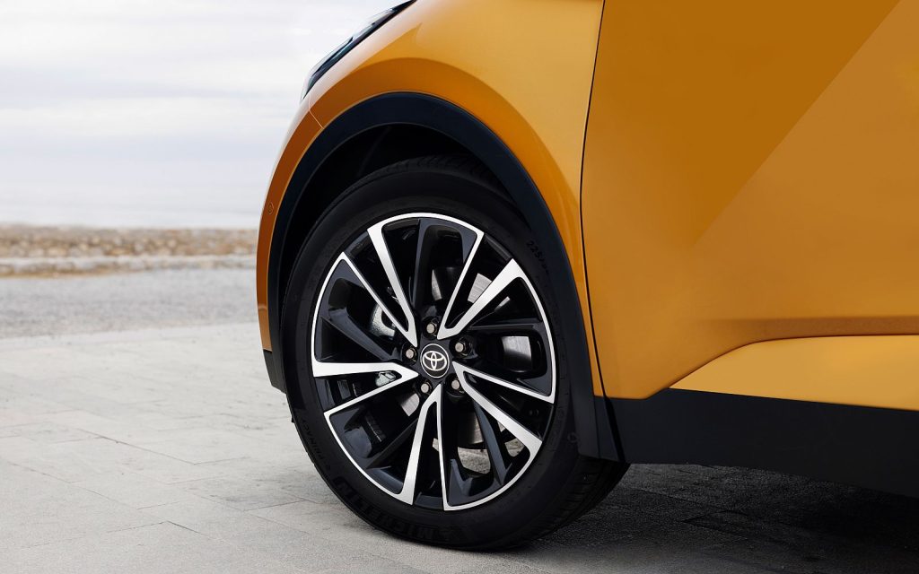 Avoid These Mistakes When Buying A 2024 Toyota C Hr - q9vlltm